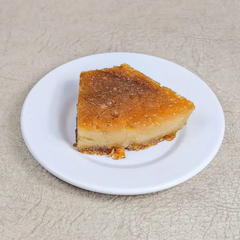 Ekmek kadayıfı — şerbetli, kestane renginde, Lale Pide tatlı tezgâhından