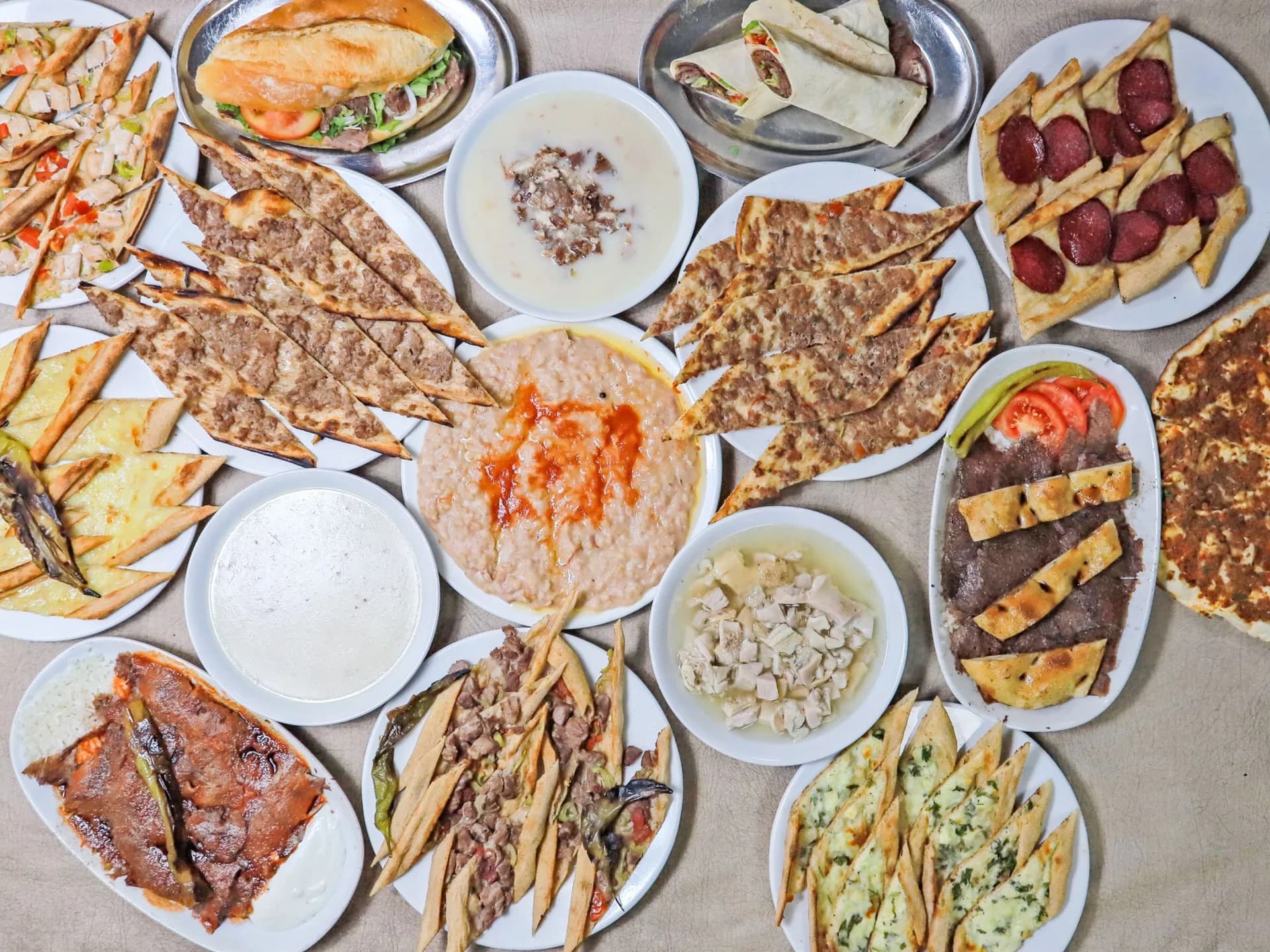 Lale Pide restoran - Afyonkarahisar'da 40 yıllık taş fırın geleneğimiz